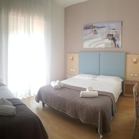 Hotel Stella D'Oro 리도 디 예솔로 외부 사진