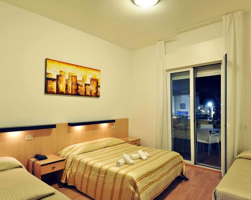 Hotel Stella D'Oro 리도 디 예솔로 외부 사진